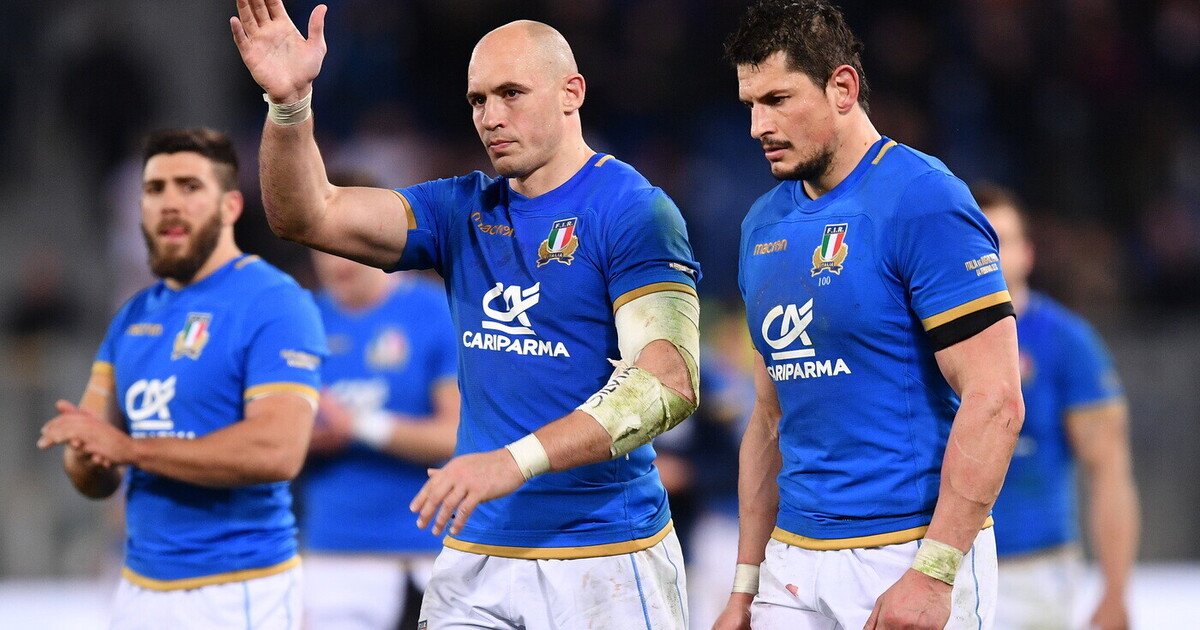 The last goal of Parisse, the greatest.  The blue's farewell to rugby