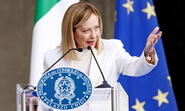 Meloni: “Sui dazi cercheremo soluzioni con l'America. L'Ue sospenda il Green deal sull'auto”