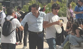 Mentre Meloni va in aula per il Question time, Salvini si gode gli Internazionali di tennis