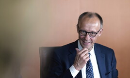 Cosa possono imparare Meloni e Schlein dal buonsenso modello Merz