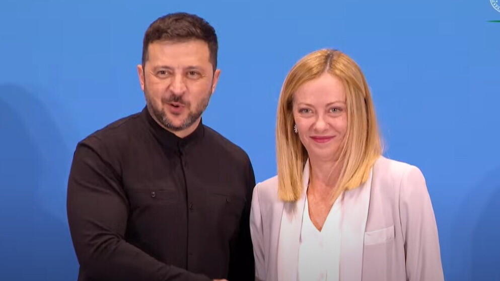 Meloni a Zelensky: "Continueremo a sostenere l'eroica resistenza ucraina". Firmati accordi per 10 miliardi