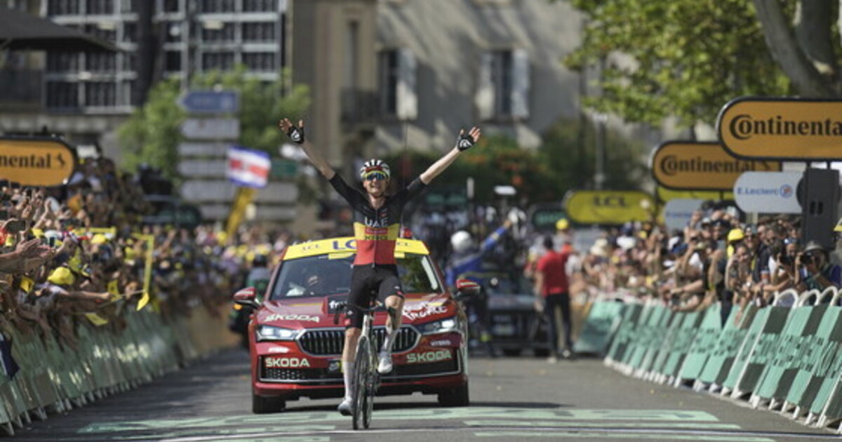 Tim Wellens ha vinto a Carcassone la tappa del carnevale del Tour de France Tim Wellens ha vinto a Carcassone la tappa del carnevale del Tour de France
