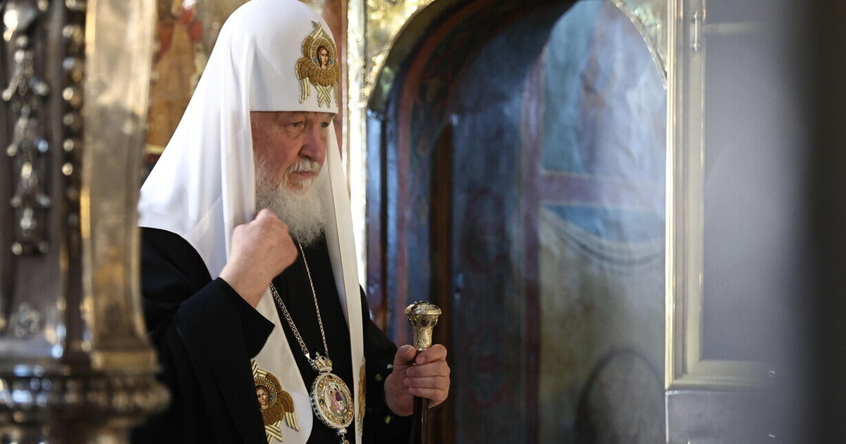 Kirill manda una colomba al Papa Kirill manda una colomba al Papa