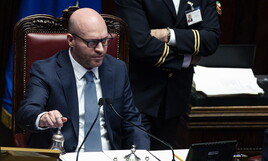 https://img-prod.ilfoglio.it/2025/07/25/183647837-4dc02e6f-bc11-4a80-8da5-f55b66e8eb7f.jpg