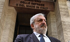 https://img-prod.ilfoglio.it/2025/07/28/175707144-7cbf7090-7eb6-4942-ade9-166791c524b3.jpg
