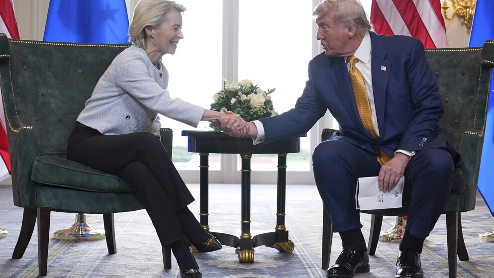 https://img-prod.ilfoglio.it/2025/07/28/181430641-110586a5-941c-4eff-ade8-7e96bf798d94.jpg