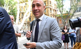https://img-prod.ilfoglio.it/2025/07/29/094341636-0c39c3de-5888-438e-bf87-f6a4aa49f9a6.jpg