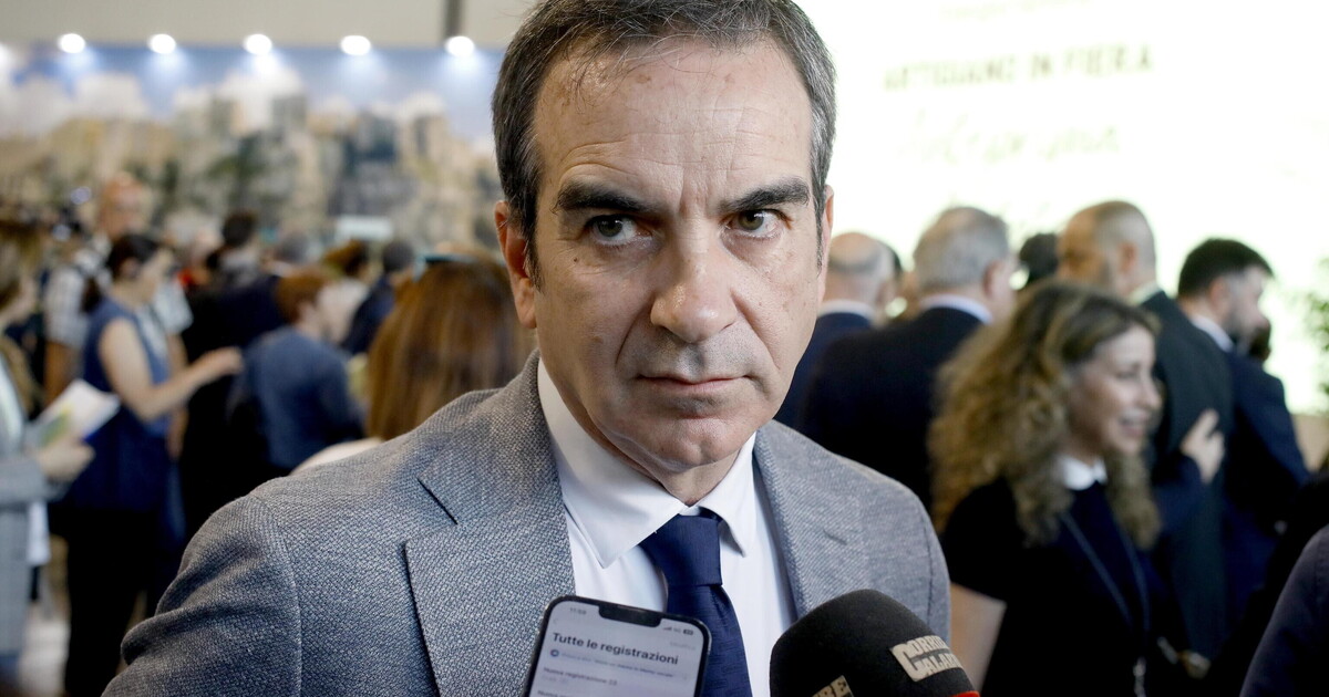 si dimette il presidente della calabria roberto occhiuto