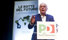 https://img-prod.ilfoglio.it/2025/08/07/172043199-412bf1a8-e0a1-4fa6-8522-e9f6251893dc.jpg