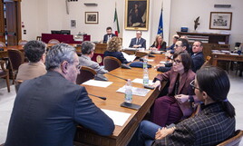 https://img-prod.ilfoglio.it/2025/08/08/170500090-705ebf99-dcdc-49db-bff1-943033f3e8aa.jpg