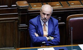 https://img-prod.ilfoglio.it/2025/08/16/105928132-7d410030-be02-4365-88b7-8d8d8bb19bdf.jpg