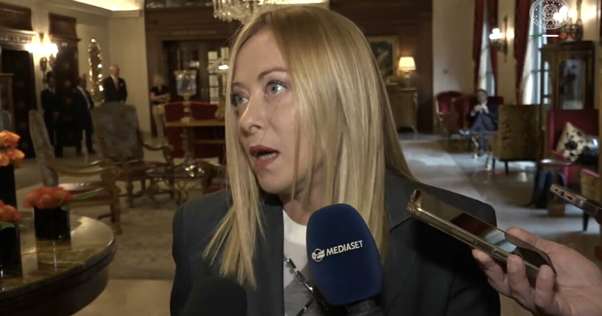 Meloni dalla Casa Bianca: "Per Kyiv la soluzione non è facile, si parte dalla proposta italiana"