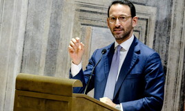 https://img-prod.ilfoglio.it/2025/08/19/153226846-0a85e141-a195-45e3-970c-bff058815ff8.jpg