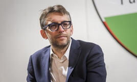 https://img-prod.ilfoglio.it/2025/08/19/175538337-8b554023-4f55-4d2b-84e1-21229eb4d601.jpg