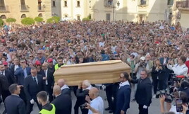 https://img-prod.ilfoglio.it/2025/08/20/155213859-a280829a-79ce-4b38-a9f8-e6ea7453c226.jpg
