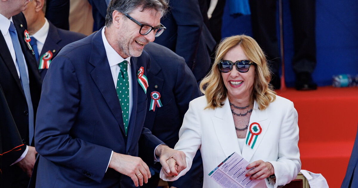 Come Meloni e Giorgetti sono diventati amici dello spread Come Meloni e Giorgetti sono diventati amici dello spread