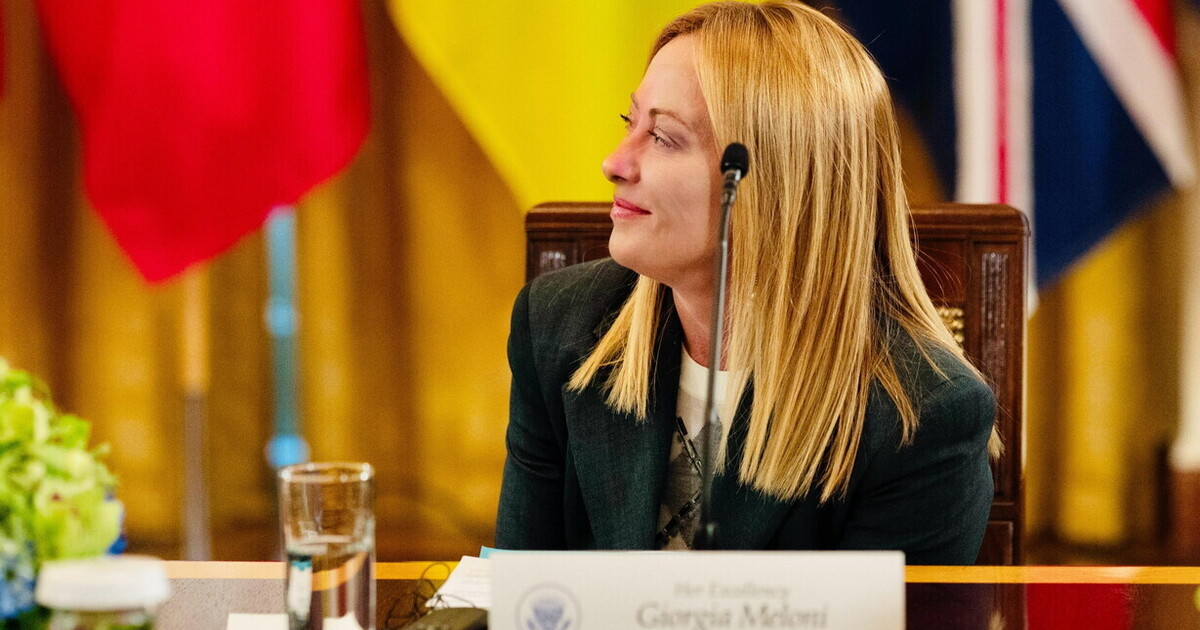 meloni nel trullo tra burraco e ucraina l auspicio di un intervento del vaticano per i negoziati
