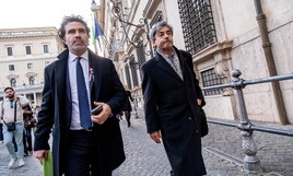 https://img-prod.ilfoglio.it/2025/08/21/175345285-dbacf4aa-ea56-46c1-94e8-432889e75ae3.jpg