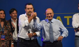 https://img-prod.ilfoglio.it/2025/08/21/182541658-ef74a377-b118-4cef-ae0c-c07aec5dd649.jpg