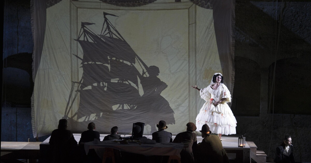 folli regie per donizetti e h228ndel al festival di salisburgo