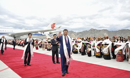 https://img-prod.ilfoglio.it/2025/08/22/165614167-6adb085d-f203-46b1-b683-10b49386aaf4.jpg