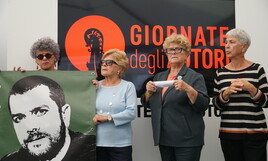 https://img-prod.ilfoglio.it/2025/08/29/073111909-800be8b8-a27a-4de8-8345-e00f5cae44eb.jpg
