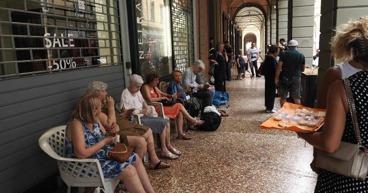 la demografia render224 i debiti pubblici sempre pi249 insostenibili parla favero