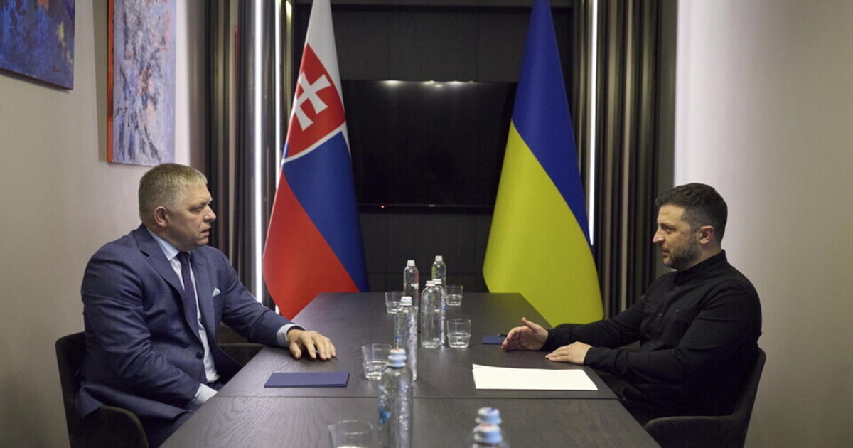 Fico mette piede in Ucraina e incontra Zelensky Fico mette piede in Ucraina e incontra Zelensky