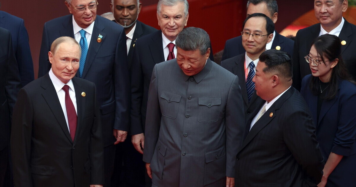 Da Putin a Xi, l’oriente farà le scarpe a Trump Da Putin a Xi, l’oriente farà le scarpe a Trump