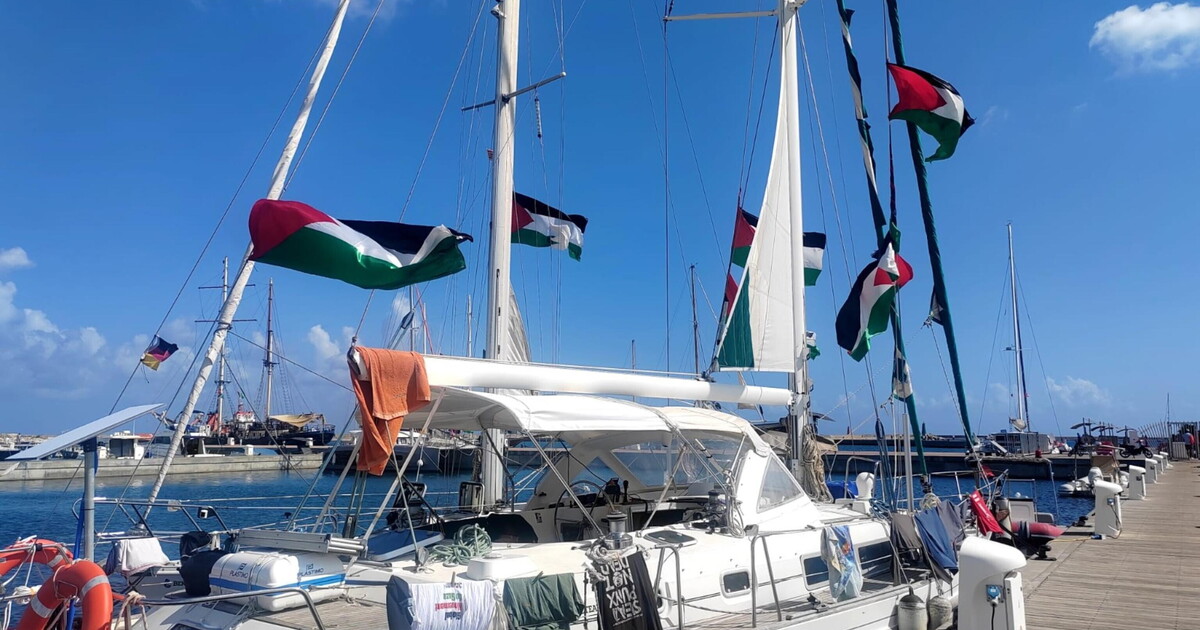La storia della giornalista cacciata dalla Flotilla