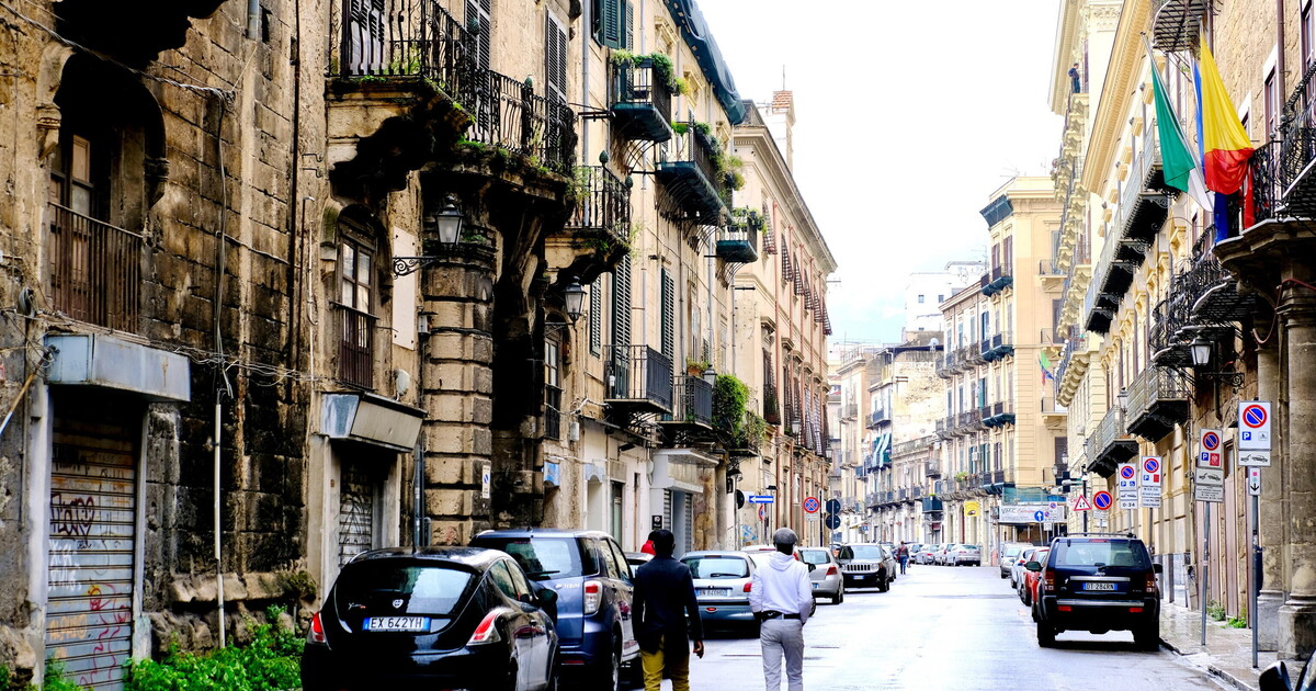 A Palermo Ezechiele blocca il traffico