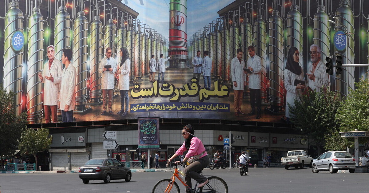 A tre anni dalla uccisione di Mahsa Amini, l’Iran è un paese bicefalo. I veli leggeri e le esecuzioni A tre anni dalla uccisione di Mahsa Amini, l’Iran è un paese bicefalo. I veli leggeri e le esecuzioni