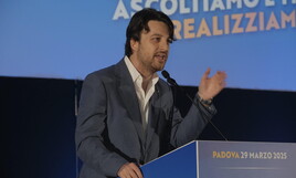 https://img-prod.ilfoglio.it/2025/09/15/180805150-d73228b6-98ad-4682-8c67-22a2ba361357.jpg