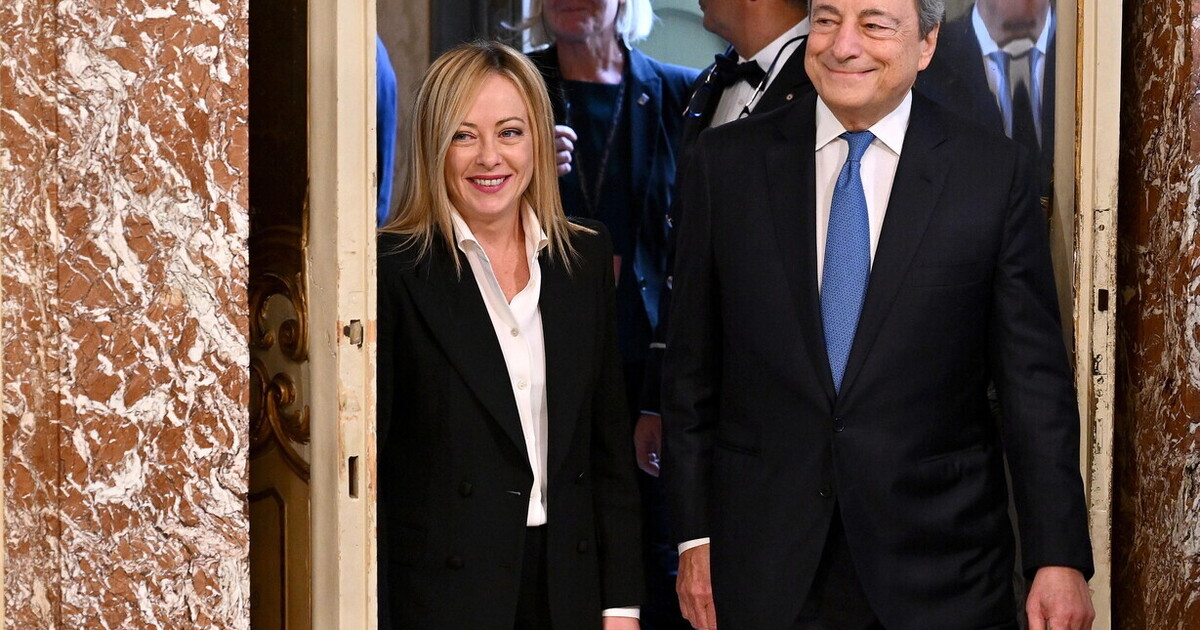 Il draghismo secondo FdI: “Sì ai ‘volenterosi’ dell’industria, no all’unanimità”, dice Fidanza Il draghismo secondo FdI: “Sì ai ‘volenterosi’ dell’industria, no all’unanimità”, dice Fidanza