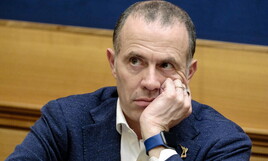 https://img-prod.ilfoglio.it/2025/09/17/150743882-f0cfc868-f6c9-47bb-9839-0a195fd3ffa7.jpg