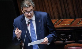 https://img-prod.ilfoglio.it/2025/09/17/181833725-50924e0b-3d46-4e0a-a869-64b027ce0156.jpg