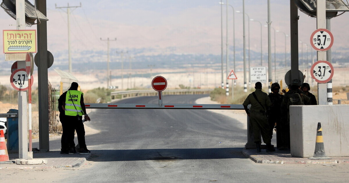 L’attacco sul ponte della pace: uccisi due soldati israeliani