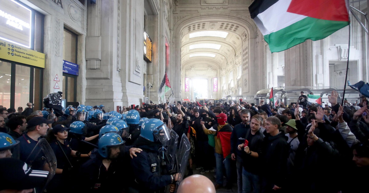 La manifestazione per Gaza a Milano finisce in guerriglia: scontri alla stazione centrale La manifestazione per Gaza a Milano finisce in guerriglia: scontri alla stazione centrale