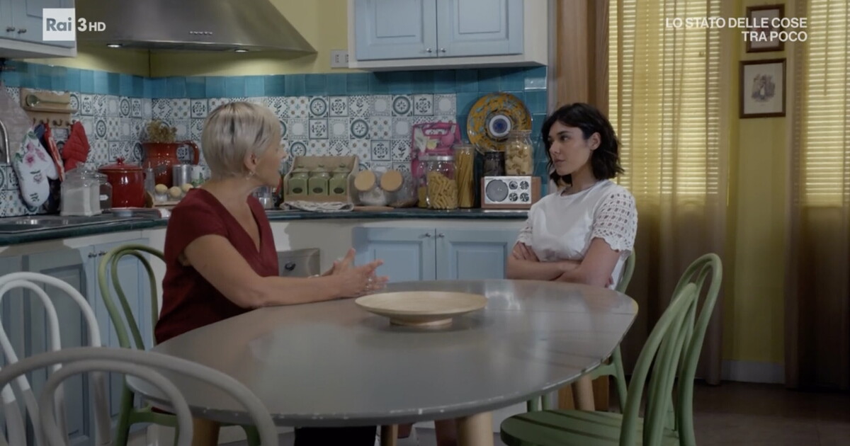 Rossella non vuole che la madre soffra in Un posto al sole