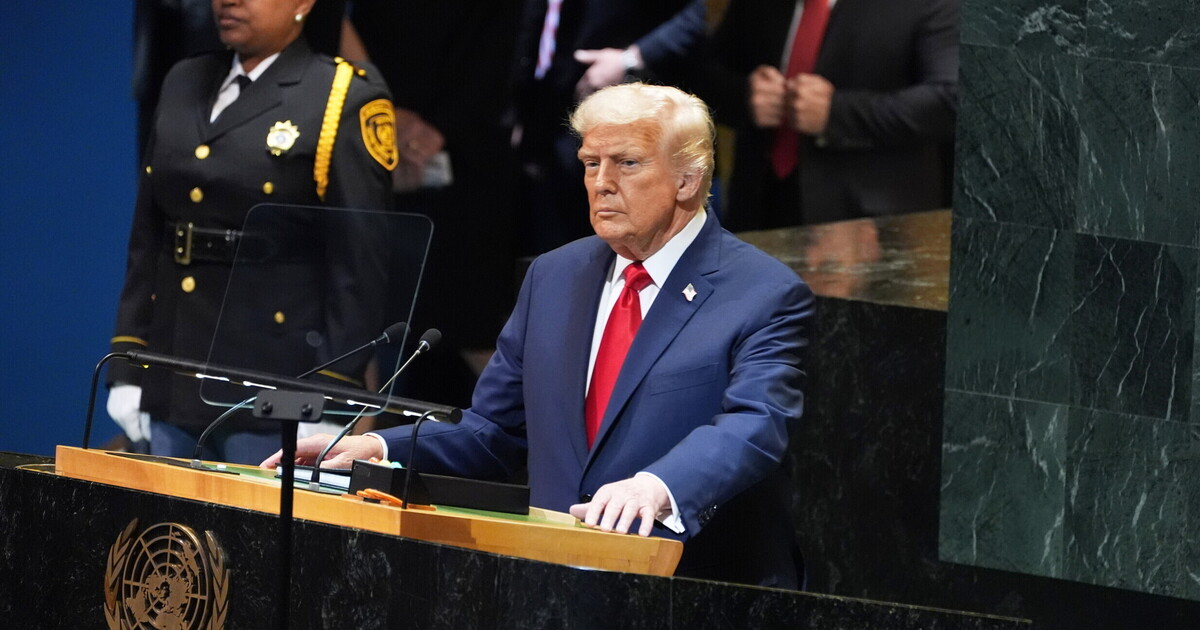 Trump critica Onu, Hamas, Ue e chi non rifiuta i migranti e la truffa green. Putin salvo pure stavolta