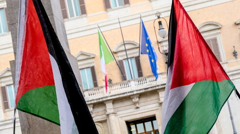 "Bene il governo sui soccorsi alla Flotilla", dicono M5s, Pd e Avs. Ma balbettano sulla mozione per la Palestina