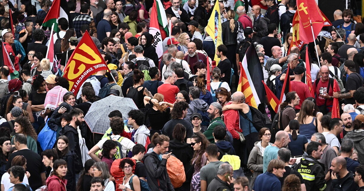 La protesta per la Palestina corre fuori dal Parlamento. E Pd, M5s e Avs devono inseguire