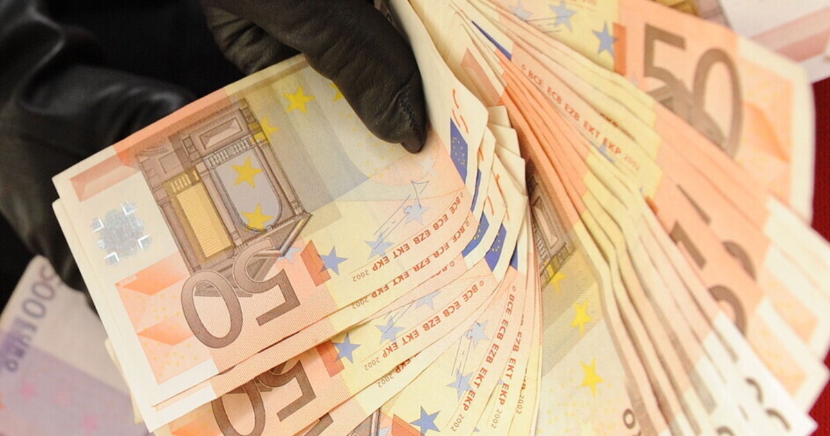 la bce invita a tenere contanti una bufala