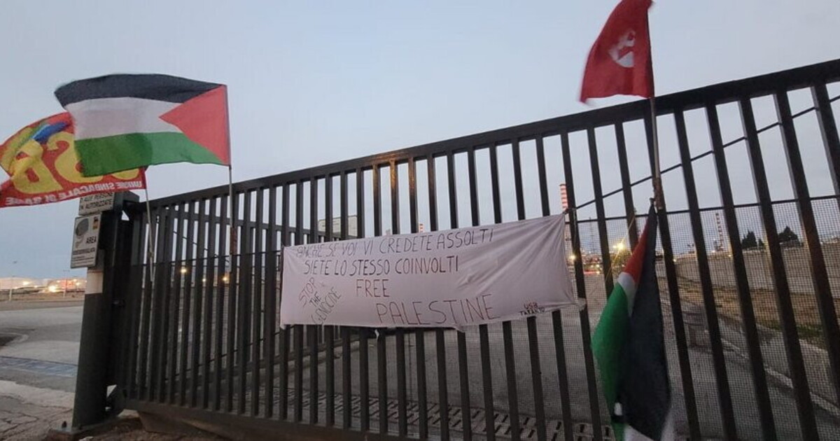 a taranto riparte la petroliera con il greggio per israele ostaggio dell usb