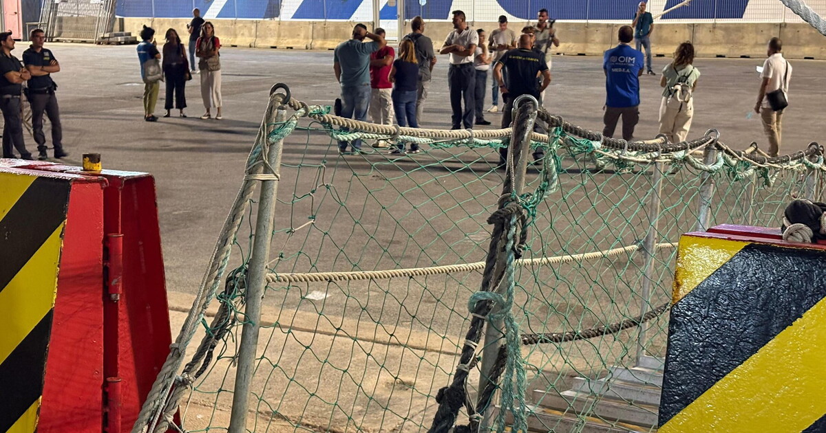 Trump mette su un aereo i migranti iraniani. La cooperazione inaspettata