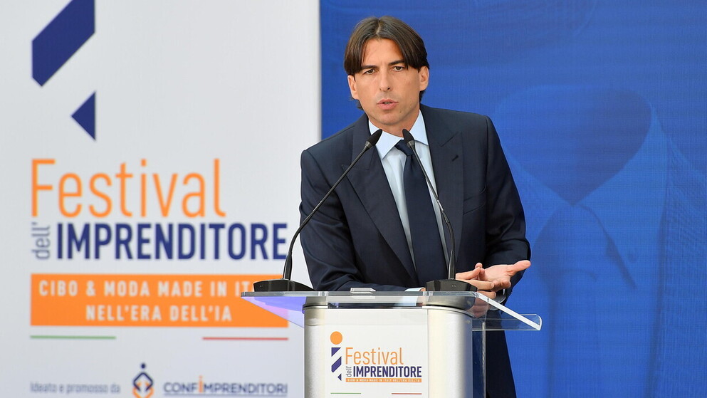 https://img-prod.ilfoglio.it/2025/09/30/181208365-625c383c-8d7f-4c9b-8894-ea9f497a095c.jpg