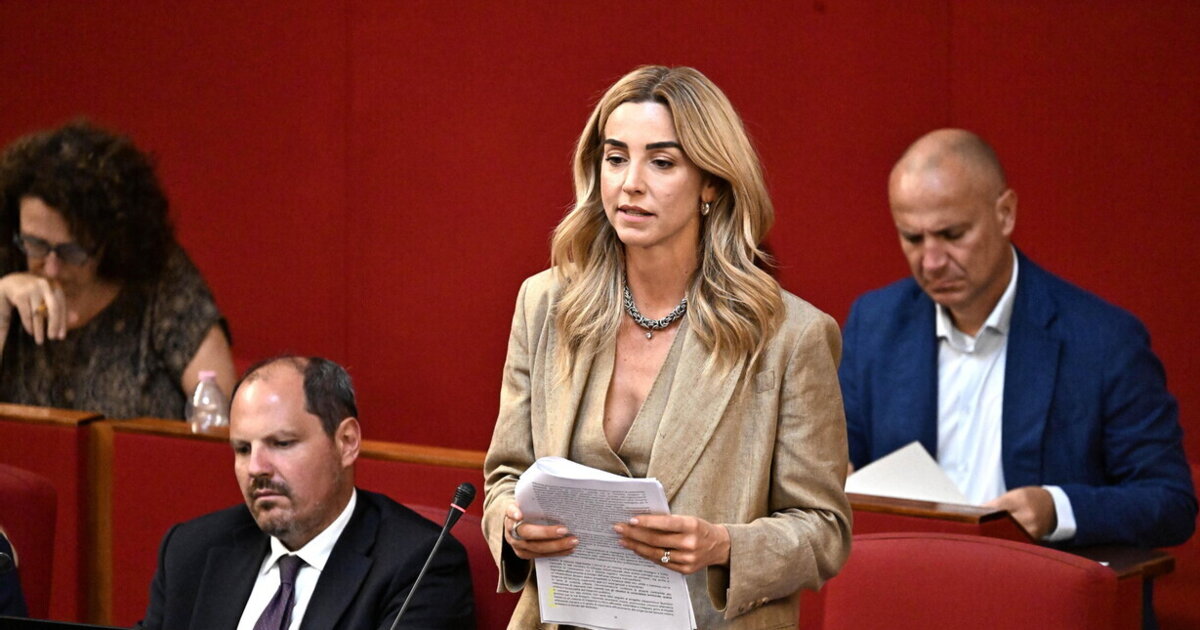 Silvia Salis cambia strategia: niente tv, niente interviste. Arrivare vivi alla leadership