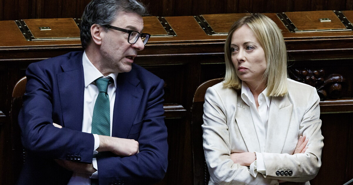 Meloni e Giorgetti al 3 per cento
