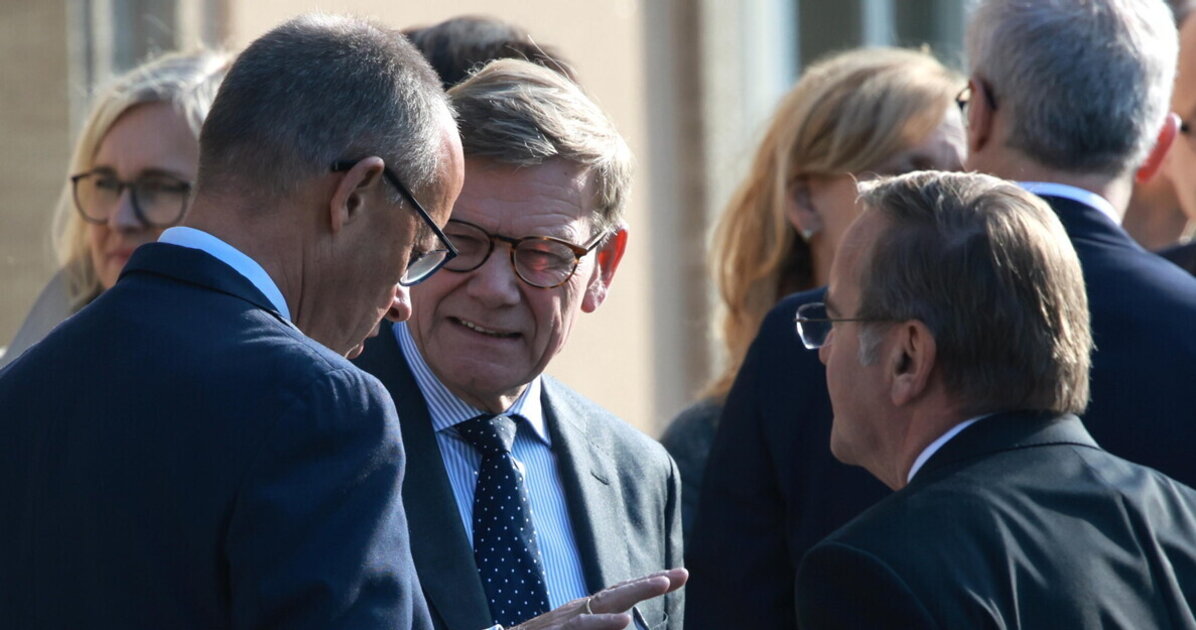Uno sciame di droni vola sulle infrastrutture critiche e militari tedesche. I sospetti sulla Russia