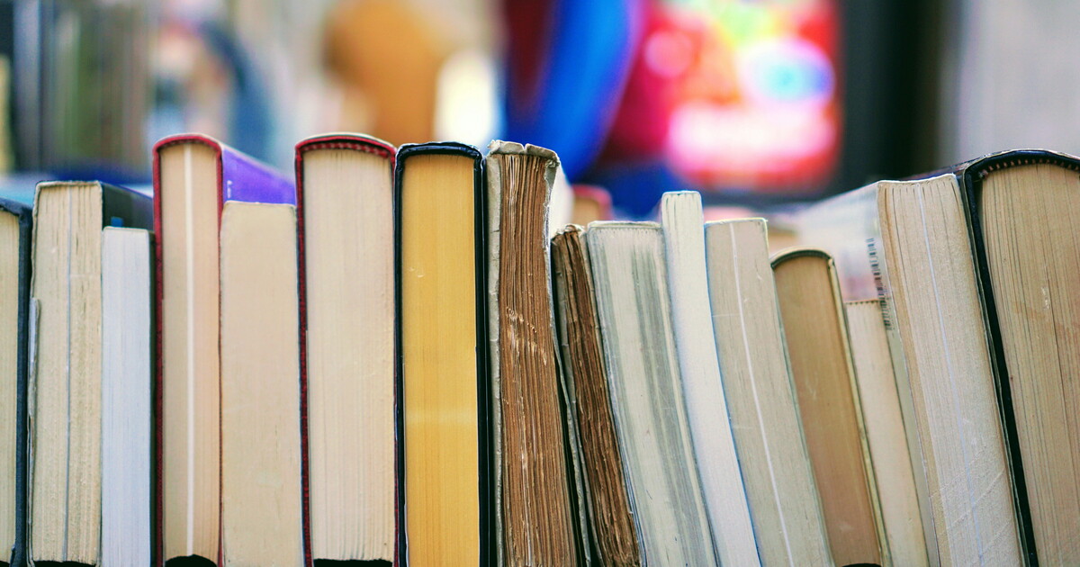 i libri diventano tristemente irrilevanti ma per i censori sono un pericolo